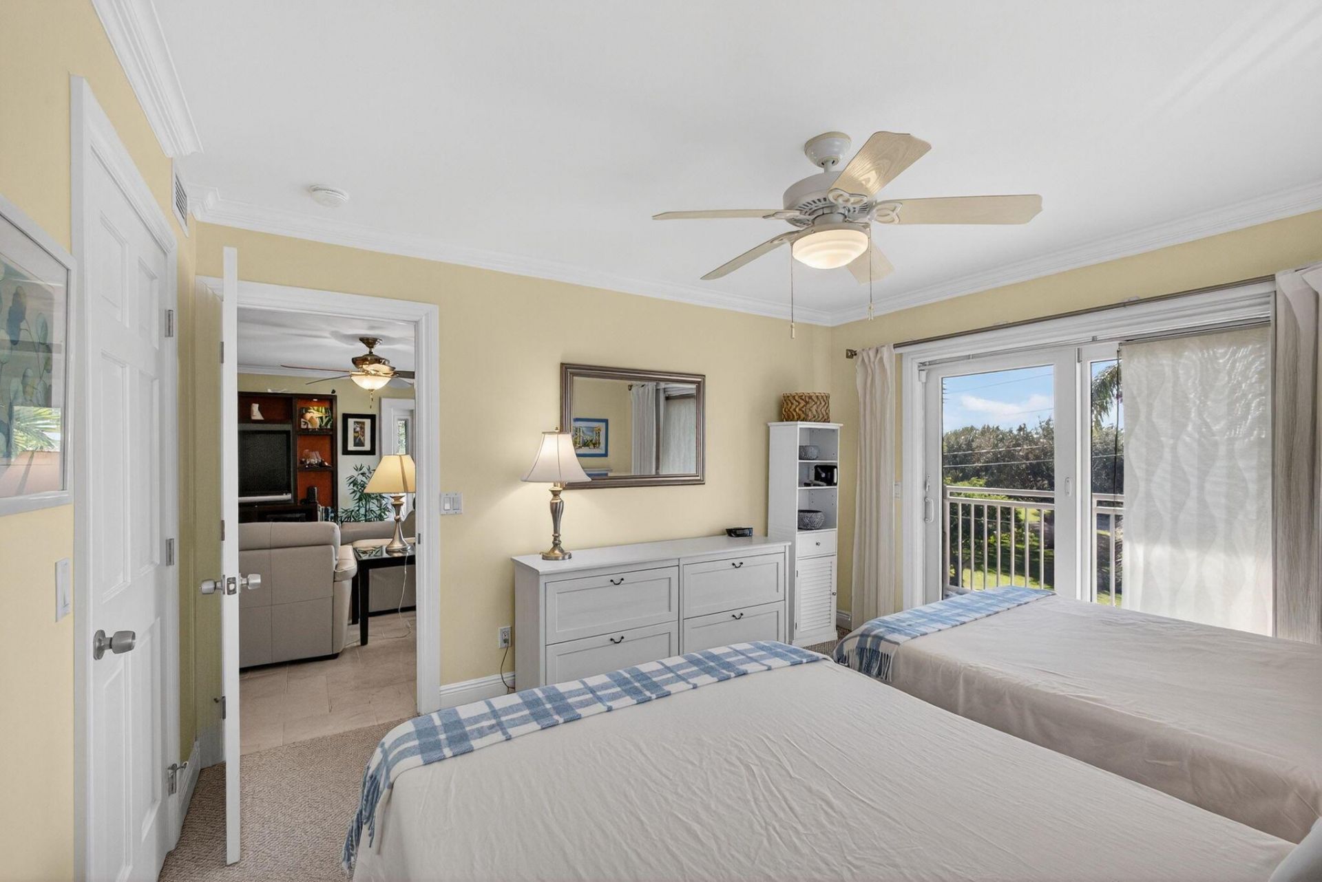 129 S Golfview Road, Unit 7, Lake Worth Beach, FL 33460 Photo
