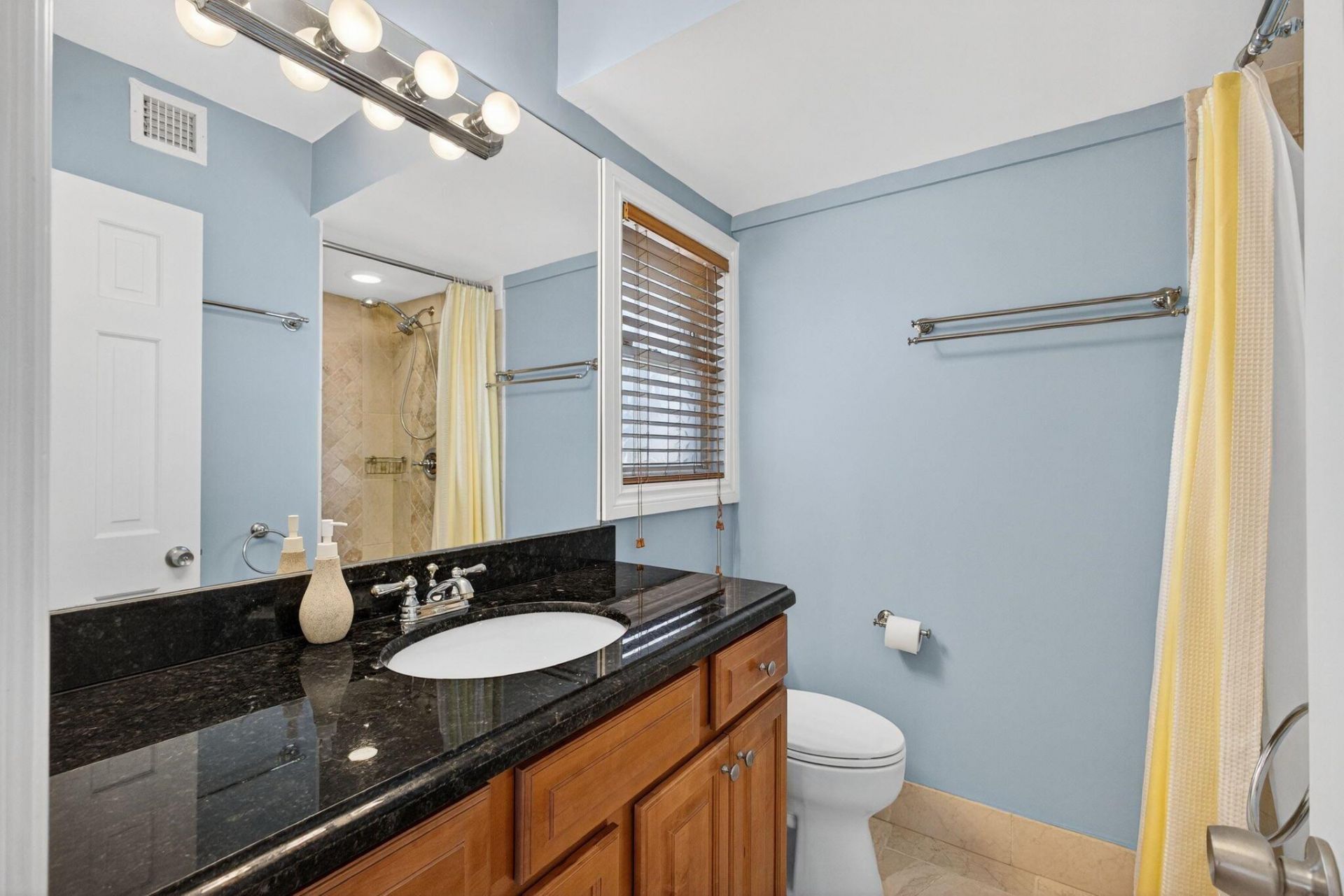 129 S Golfview Road, Unit 7, Lake Worth Beach, FL 33460 Photo