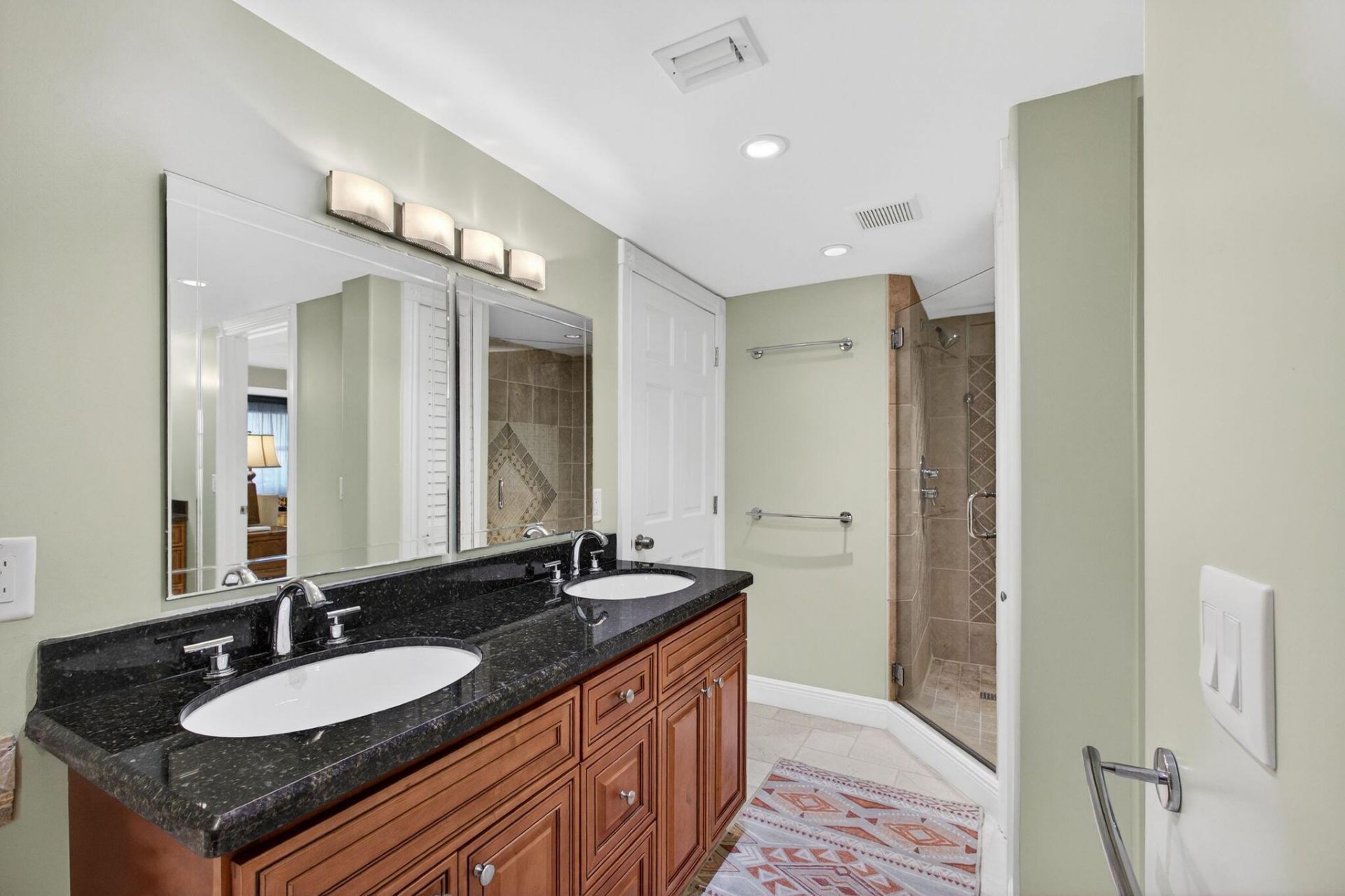 129 S Golfview Road, Unit 7, Lake Worth Beach, FL 33460 Photo