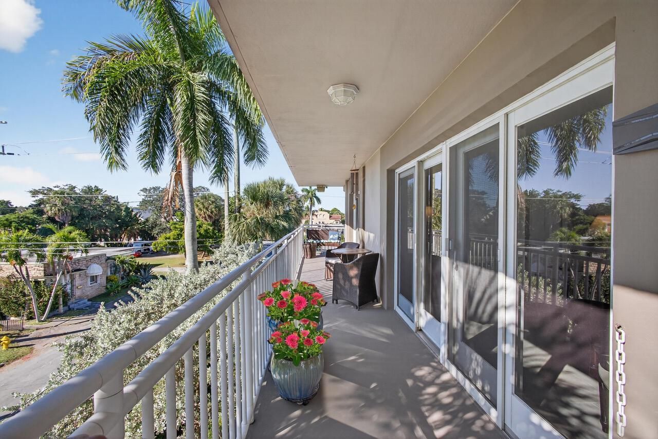 129 S Golfview Road, Unit 7, Lake Worth Beach, FL 33460 Photo