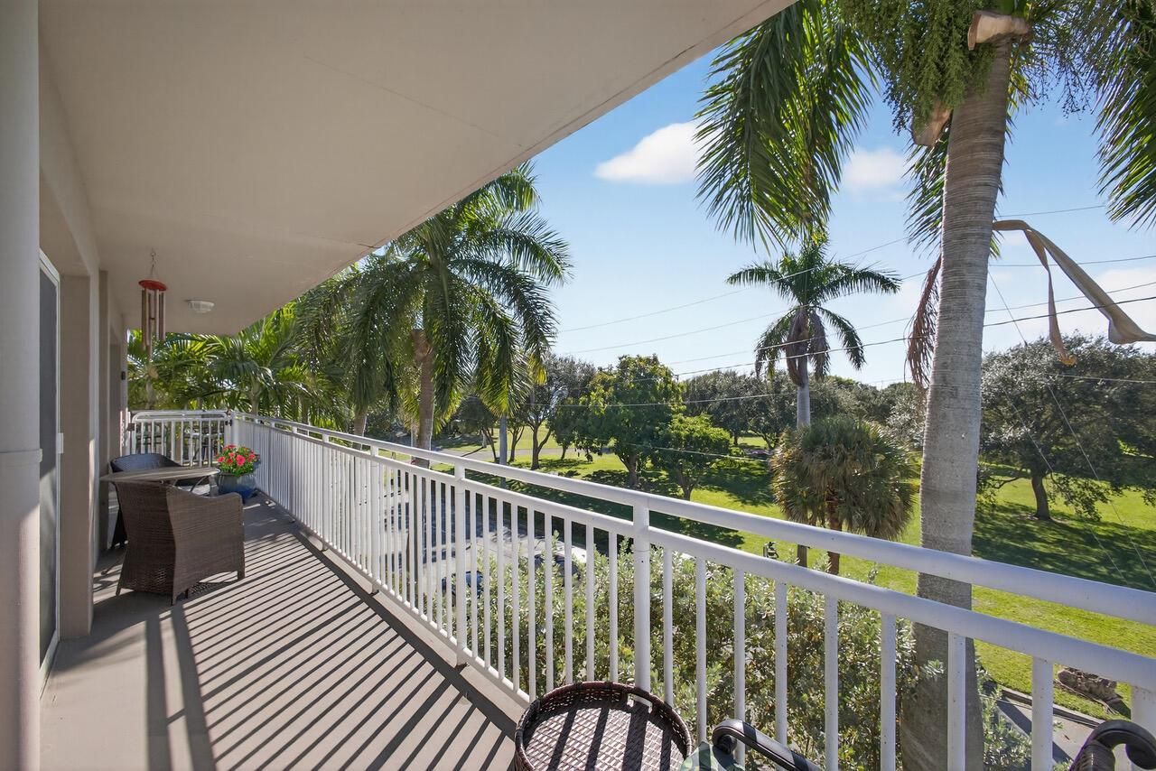 129 S Golfview Road, Unit 7, Lake Worth Beach, FL 33460 Photo