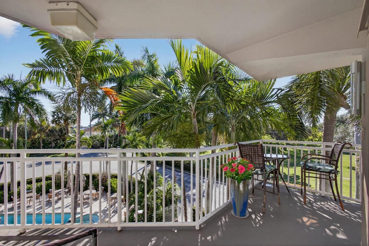 129 S Golfview Road, Unit 7, Lake Worth Beach, FL 33460 Photo