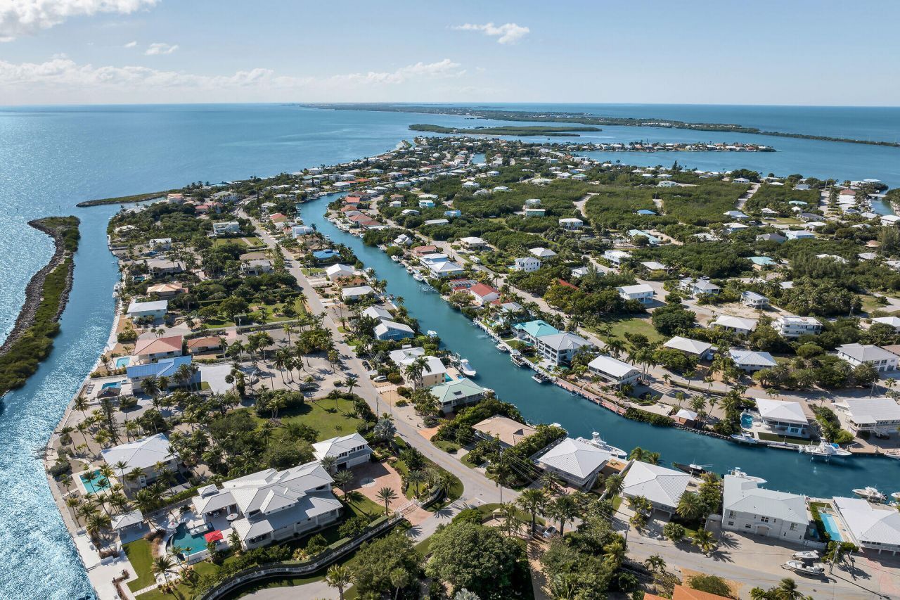 344 E Seaview Drive, Duck, FL 33050 Photo