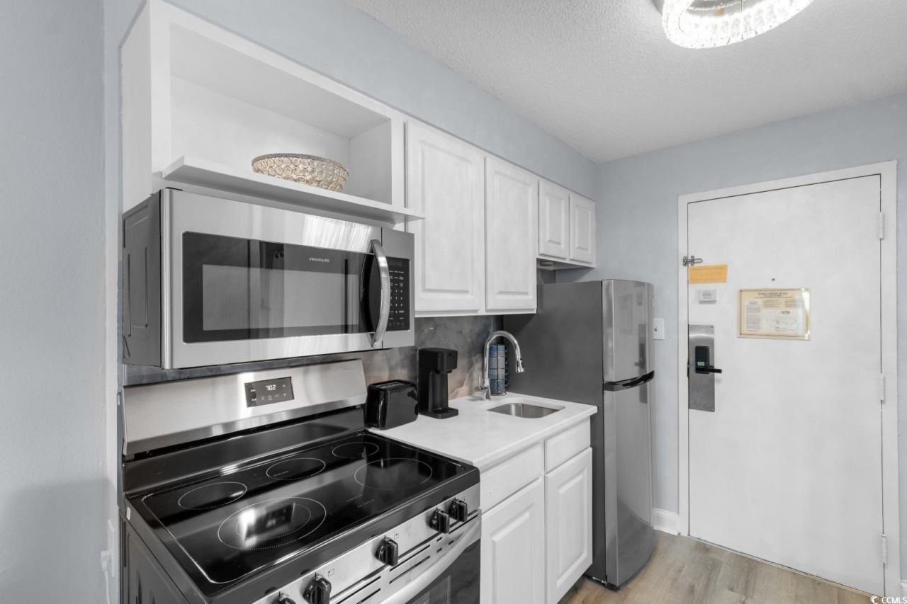 1207 S Ocean Blvd. Photo 10