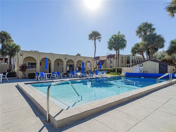 835 18th Street, Unit 310, Vero Beach, FL 32960