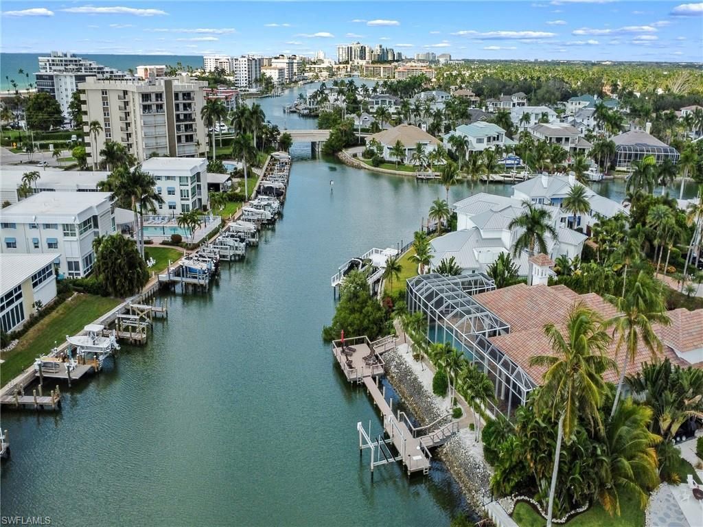 216 Spring Line Dr, Naples, FL 34102 Photo