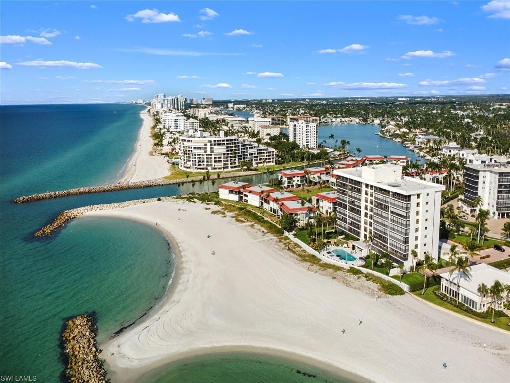 216 Spring Line Dr, Naples, FL 34102 Photo