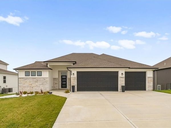 8808 N Clarion Avenue, Kansas City, MO 64153