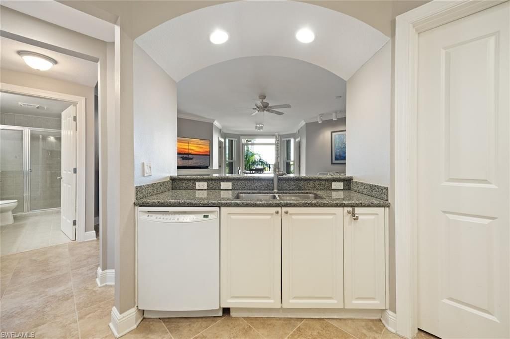 2825 Palm Beach Blvd , Unit 513, Fort Myers, FL 33916 Photo