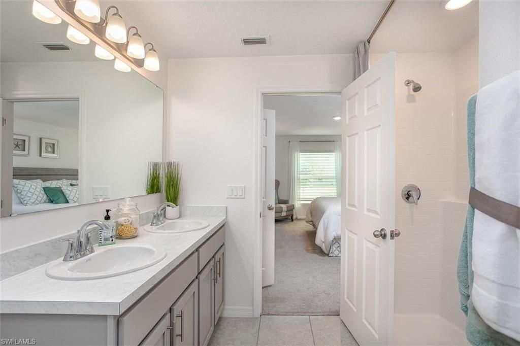 2506 15th St Sw, Lehigh Acres, FL 33976 Photo