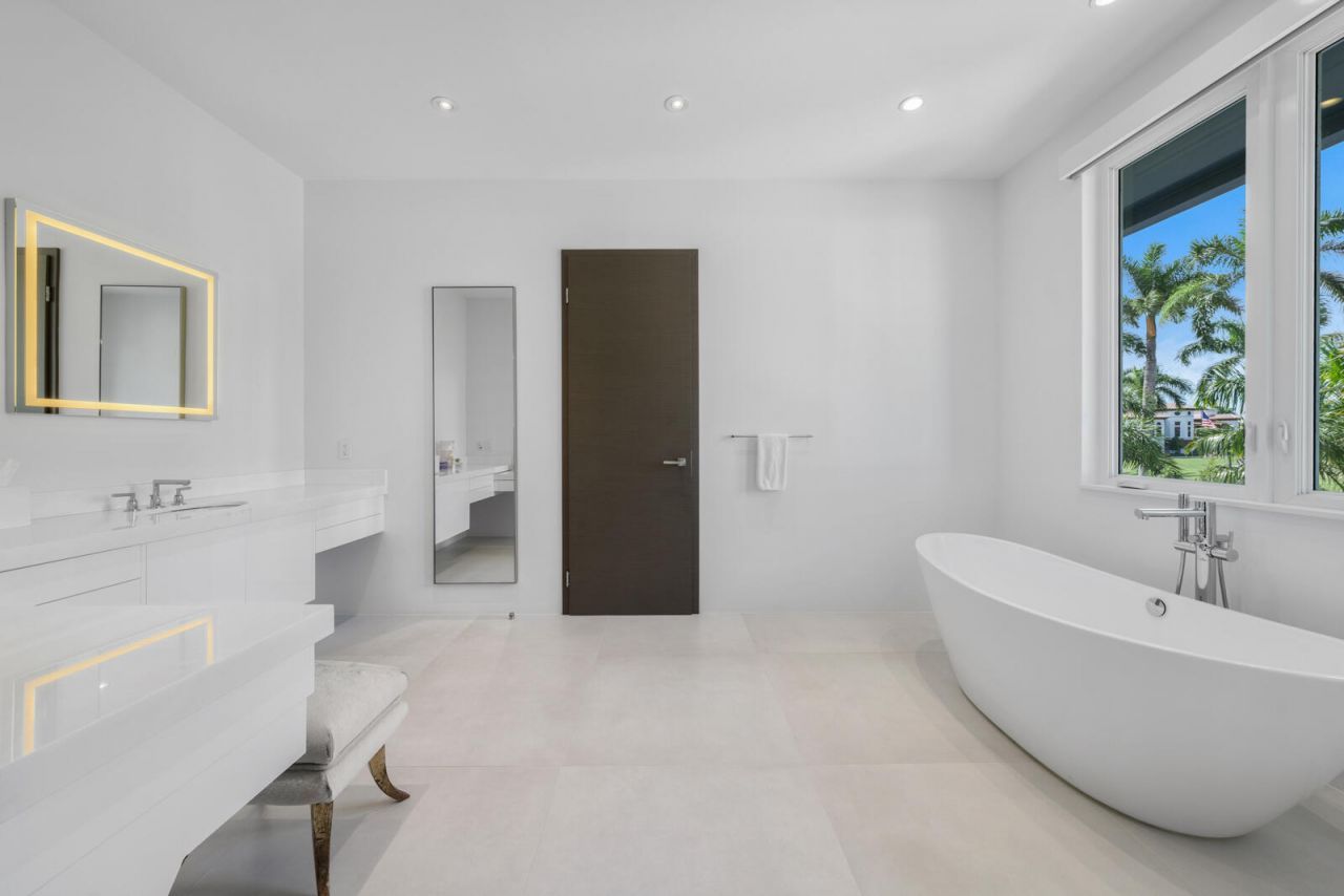 1900 Sabal Palm Drive, Boca Raton, FL 33432 Photo