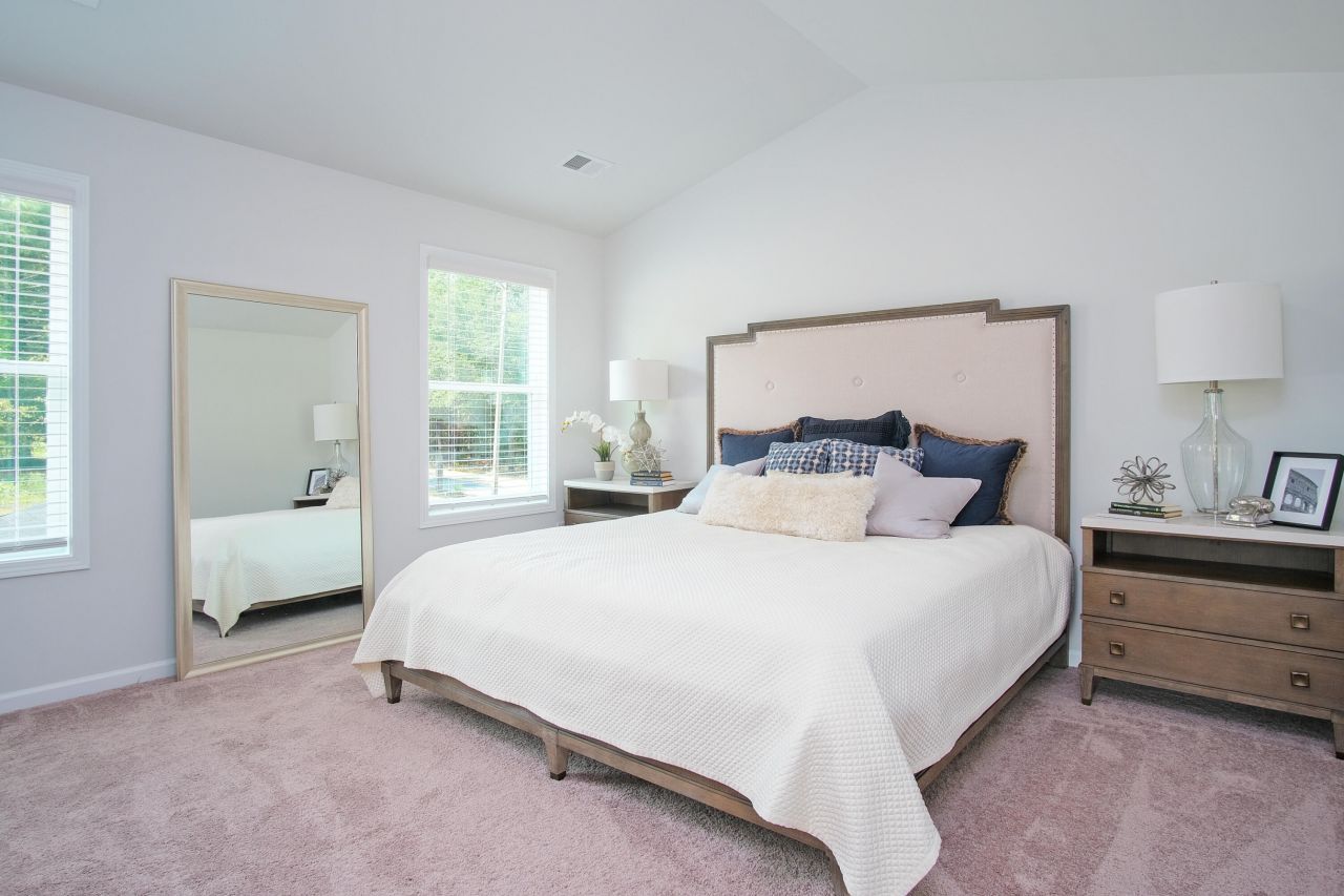 211 Central Creek Drive Photo 13