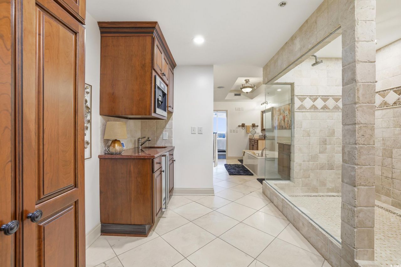 9547 Edgerton Dr. Photo 24