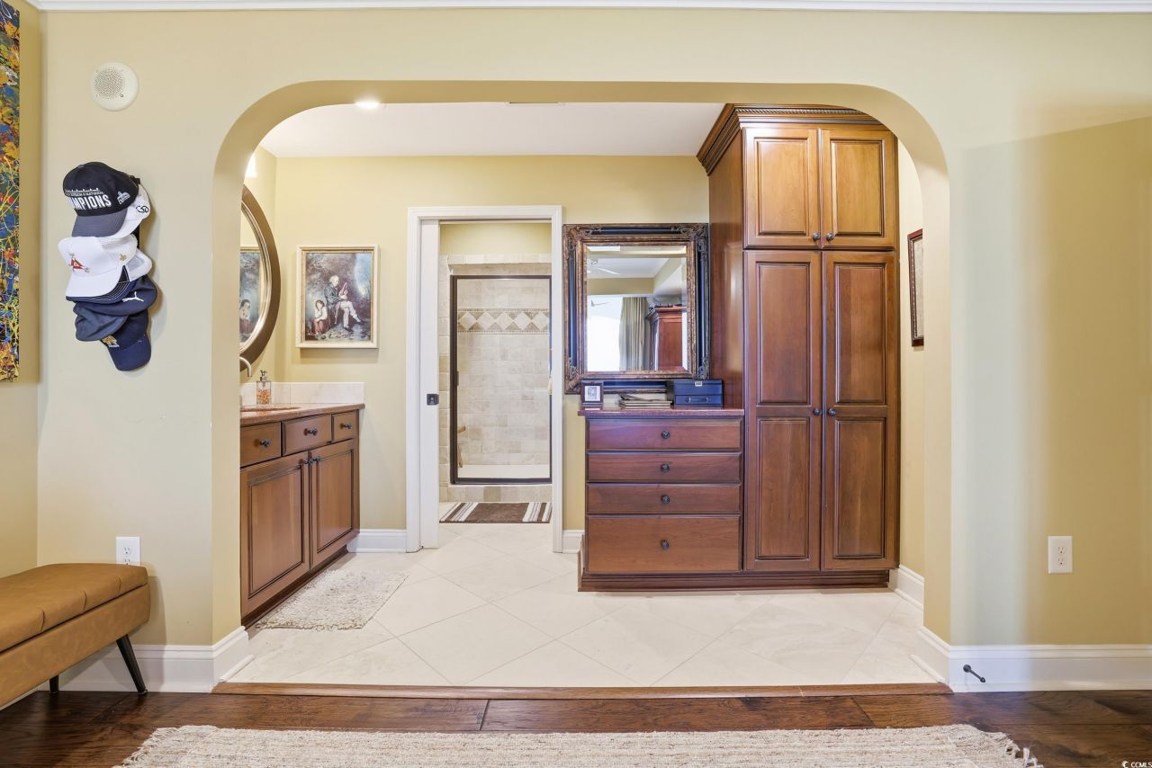 9547 Edgerton Dr. Photo 30