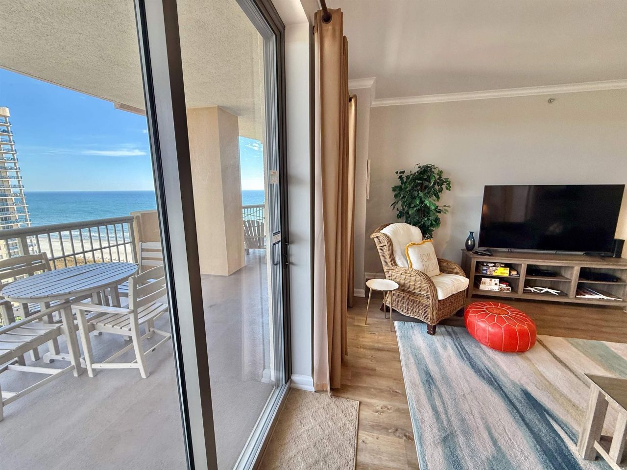 8500 Margate Circle Photo 7