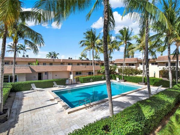 14500 SW 88th Ave, Unit 128, Palmetto Bay, FL 33176