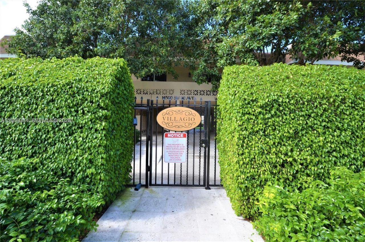 14500 SW 88th Ave, Unit 128, Palmetto Bay, FL 33176 Photo