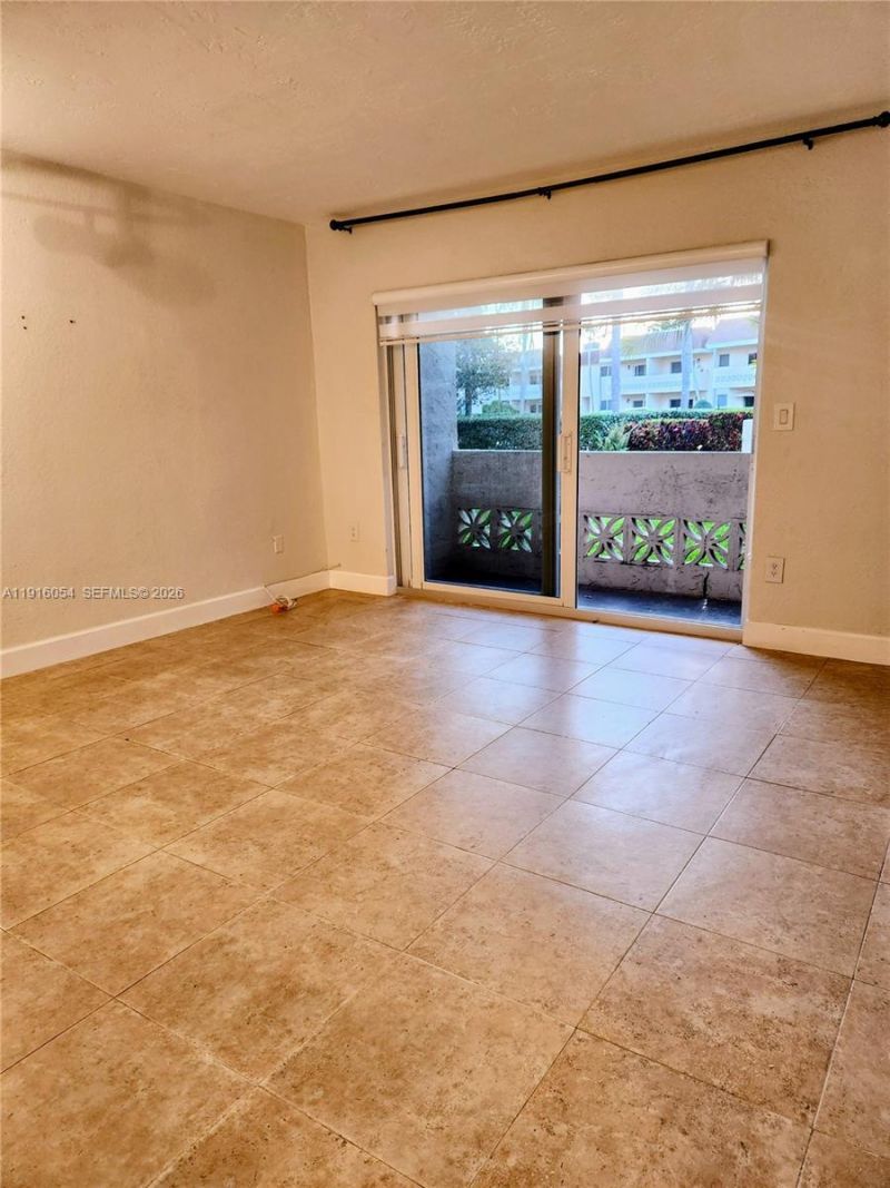 14500 SW 88th Ave, Unit 128, Palmetto Bay, FL 33176 Photo