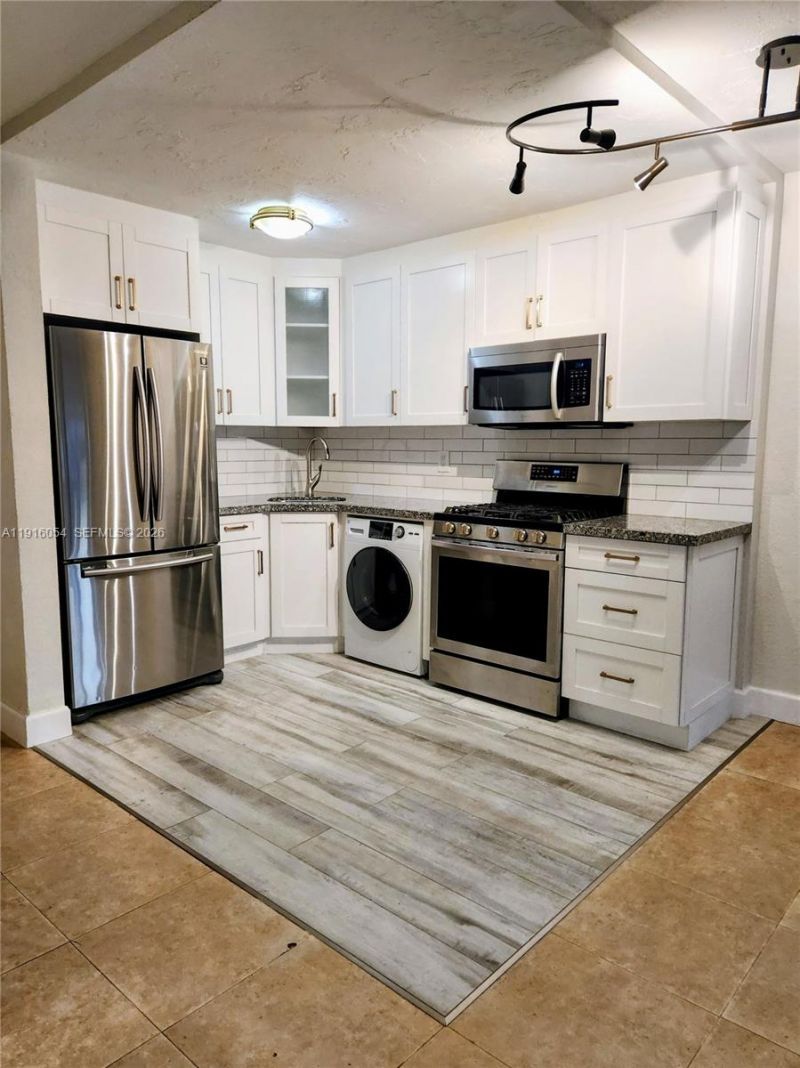 14500 SW 88th Ave, Unit 128, Palmetto Bay, FL 33176 Photo