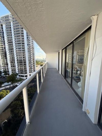 20505 E Country Club Dr, Unit 1036, Aventura, FL 33180 Photo