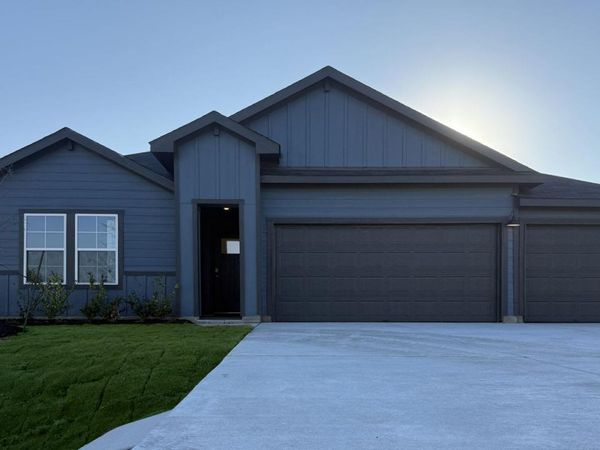 164 Great Northern DR, Cedar Creek, TX 78612