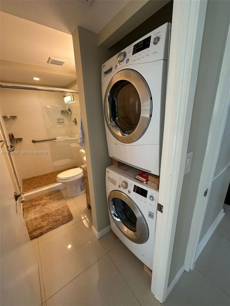 20515 E Country Club Dr, Unit 747, Aventura, FL 33180 Photo