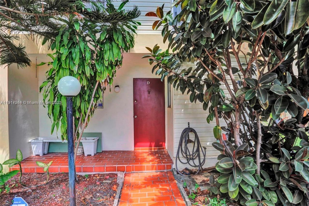 2701 N 34th Ave, Unit 1D, Hollywood, FL 33021 Photo