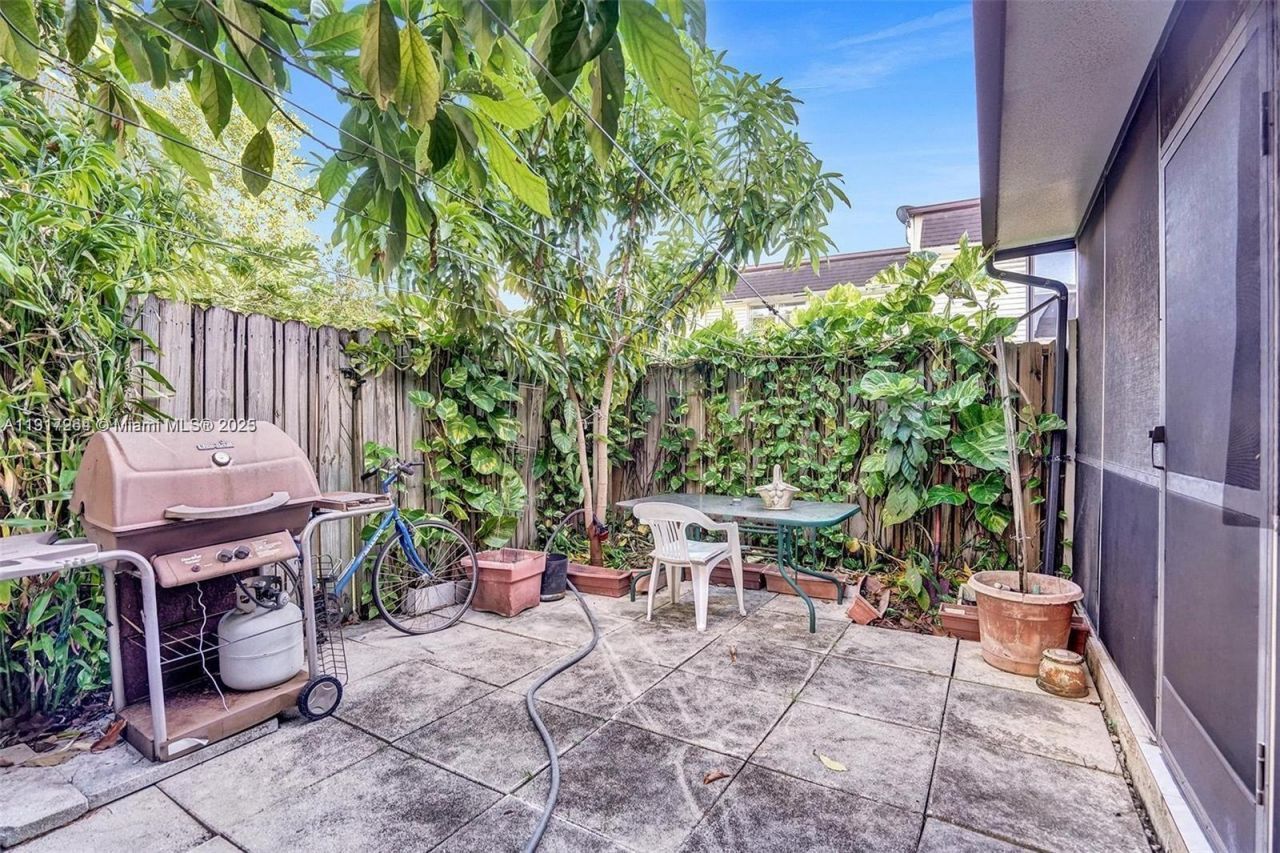 2701 N 34th Ave, Unit 1D, Hollywood, FL 33021 Photo