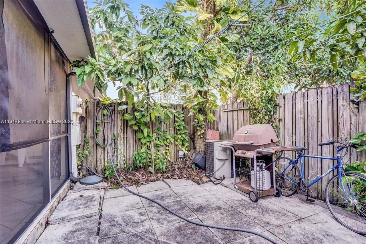 2701 N 34th Ave, Unit 1D, Hollywood, FL 33021 Photo