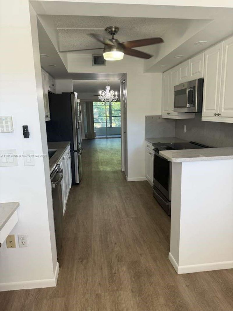 13001 SW 15th Ct, Unit 303T, Pembroke Pines, FL 33027 Photo