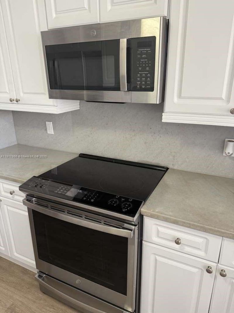 13001 SW 15th Ct, Unit 303T, Pembroke Pines, FL 33027 Photo