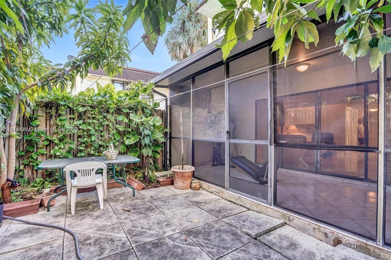 2701 N 34th Ave, Unit 1D, Hollywood, FL 33021 Photo