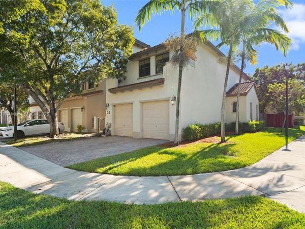 8934 SW 227th Ter, Cutler Bay, FL 33190