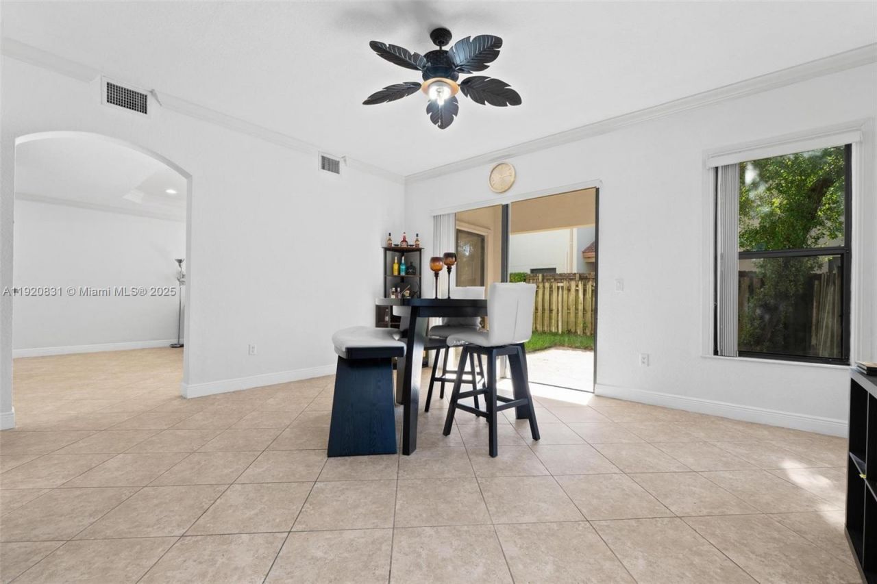 8934 SW 227th Ter, Cutler Bay, FL 33190 Photo