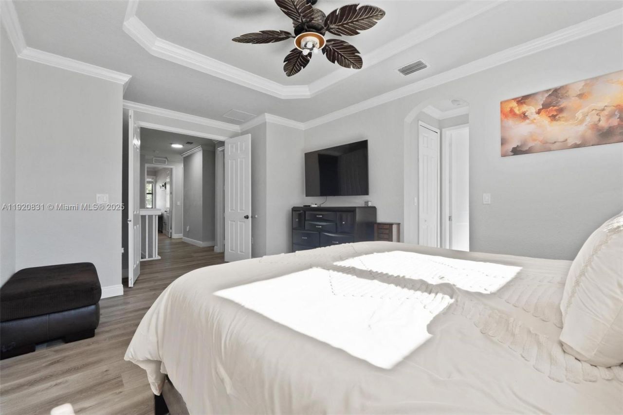 8934 SW 227th Ter, Cutler Bay, FL 33190 Photo