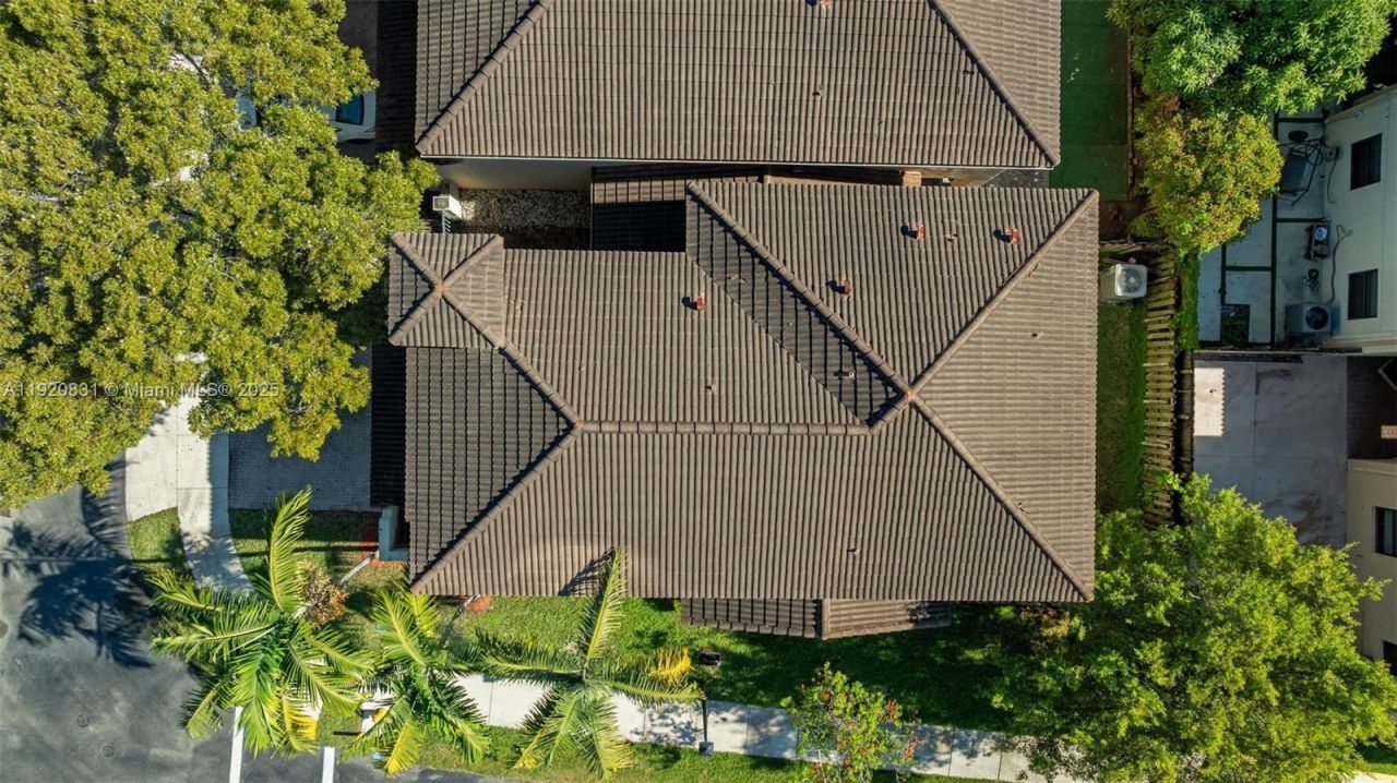 8934 SW 227th Ter, Cutler Bay, FL 33190 Photo