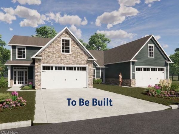 5828 Hawks Nest Circle NW, Canton, OH 44708