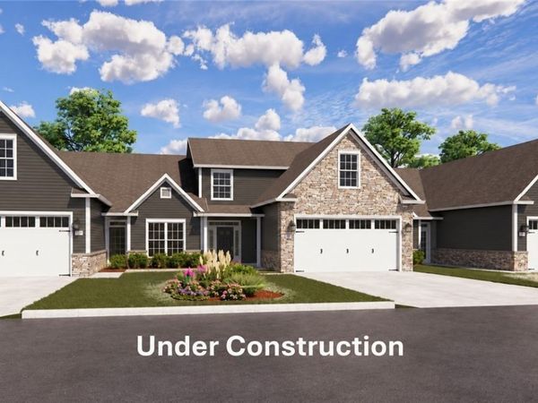 5829 Hawks Nest Circle NW, Canton, OH 44708