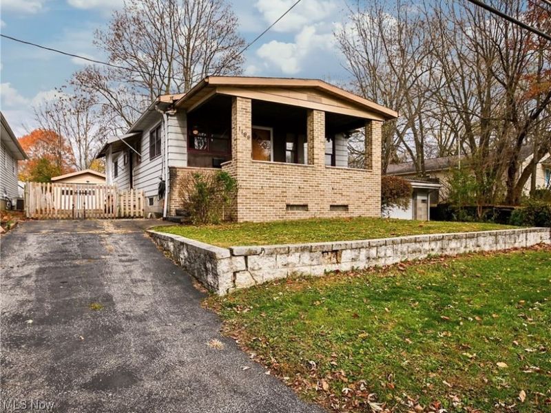 1199 Iona Avenue, Akron, OH 44314 Photo 2