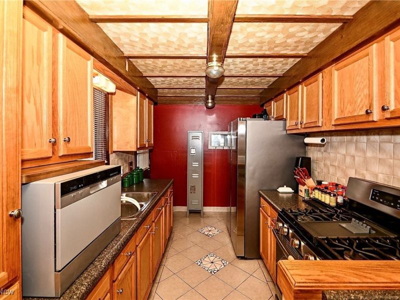 1199 Iona Avenue, Akron, OH 44314 Photo 9