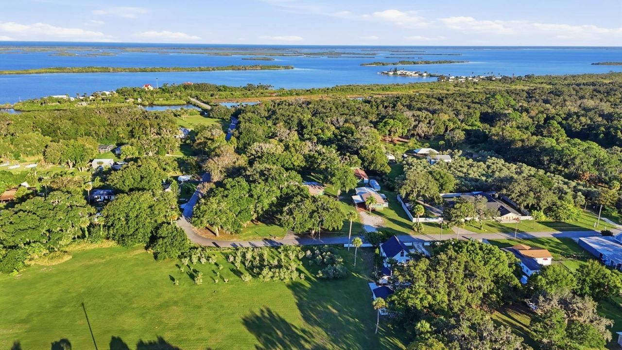 191 Howes Street, Oak Hill, FL 32759 Photo