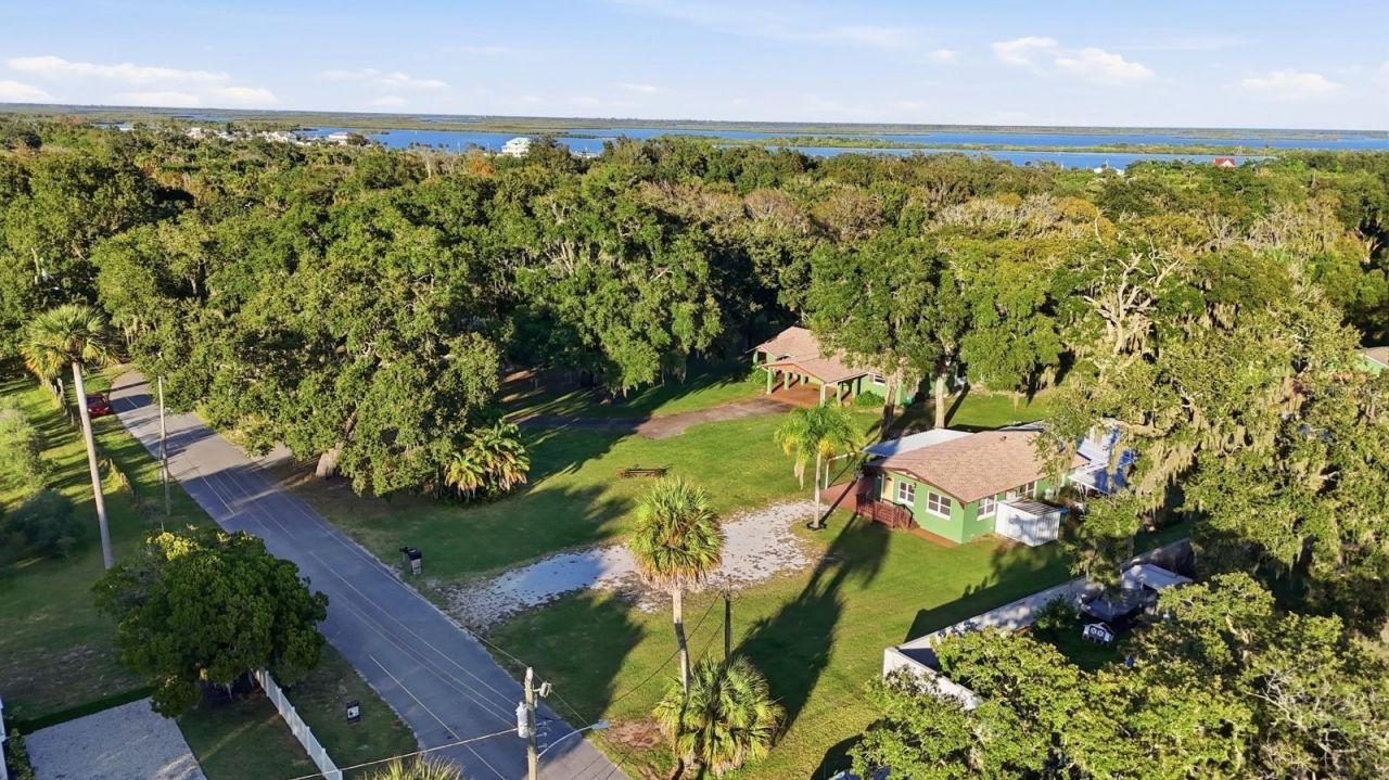 191 Howes Street, Oak Hill, FL 32759 Photo