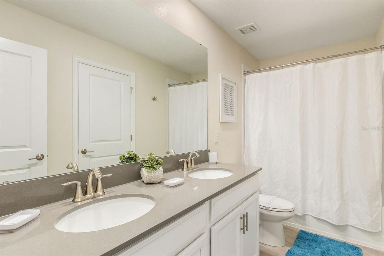 9012 Sommerset Hills Drive, Davenport, FL 33896 Photo