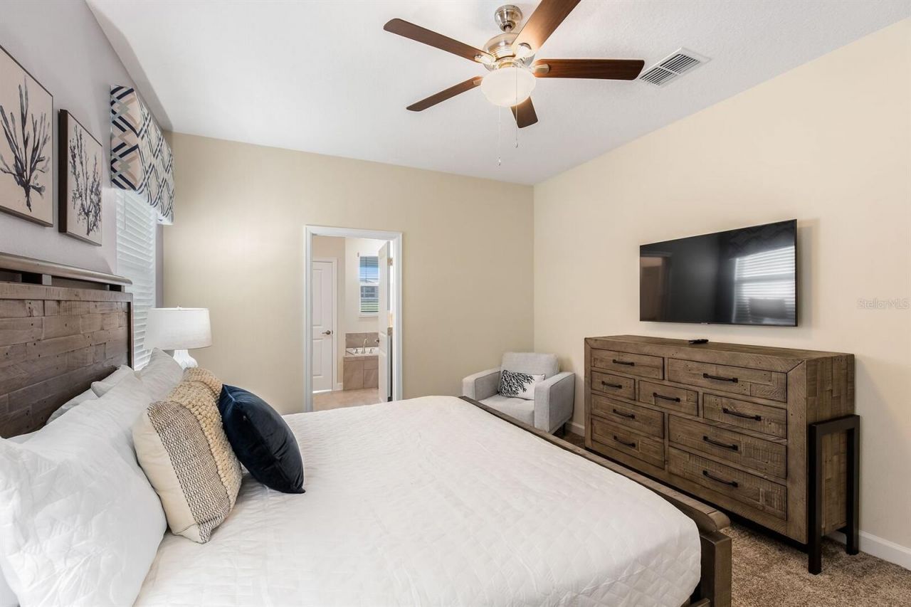 9012 Sommerset Hills Drive, Davenport, FL 33896 Photo