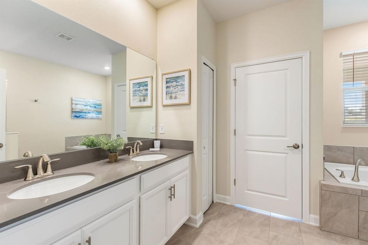 9012 Sommerset Hills Drive, Davenport, FL 33896 Photo