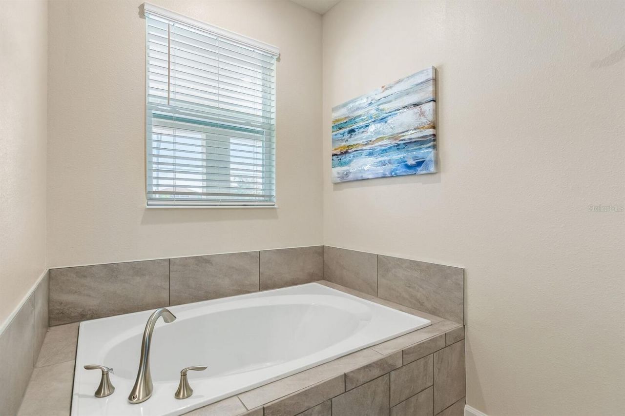 9012 Sommerset Hills Drive, Davenport, FL 33896 Photo
