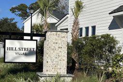 2511 Hillbourne Loop photo 4