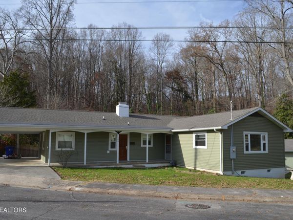 106 Cedar Lane, Oak Ridge, TN 37830