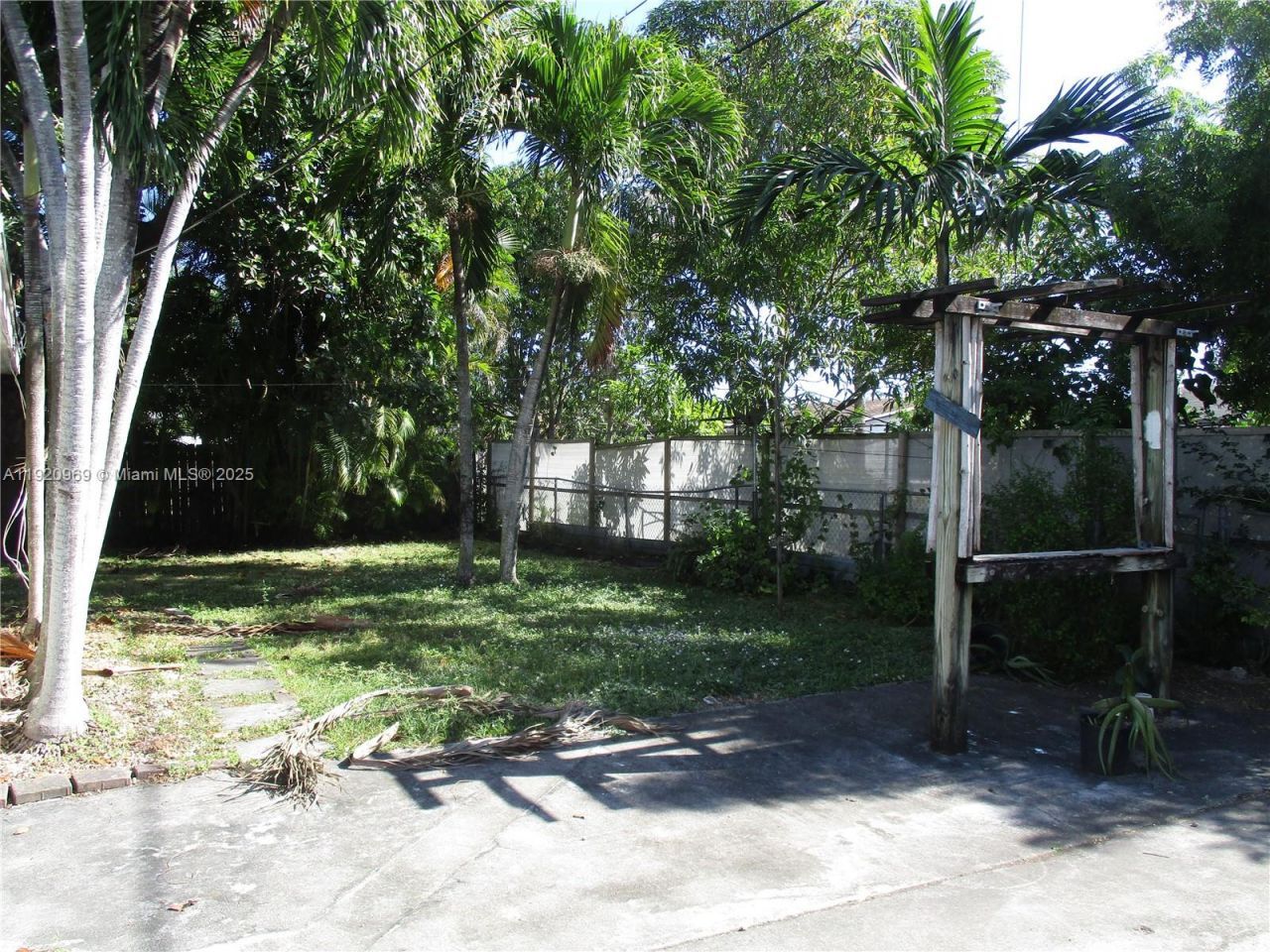 9750 Dominican Dr, Cutler Bay, FL 33189 Photo