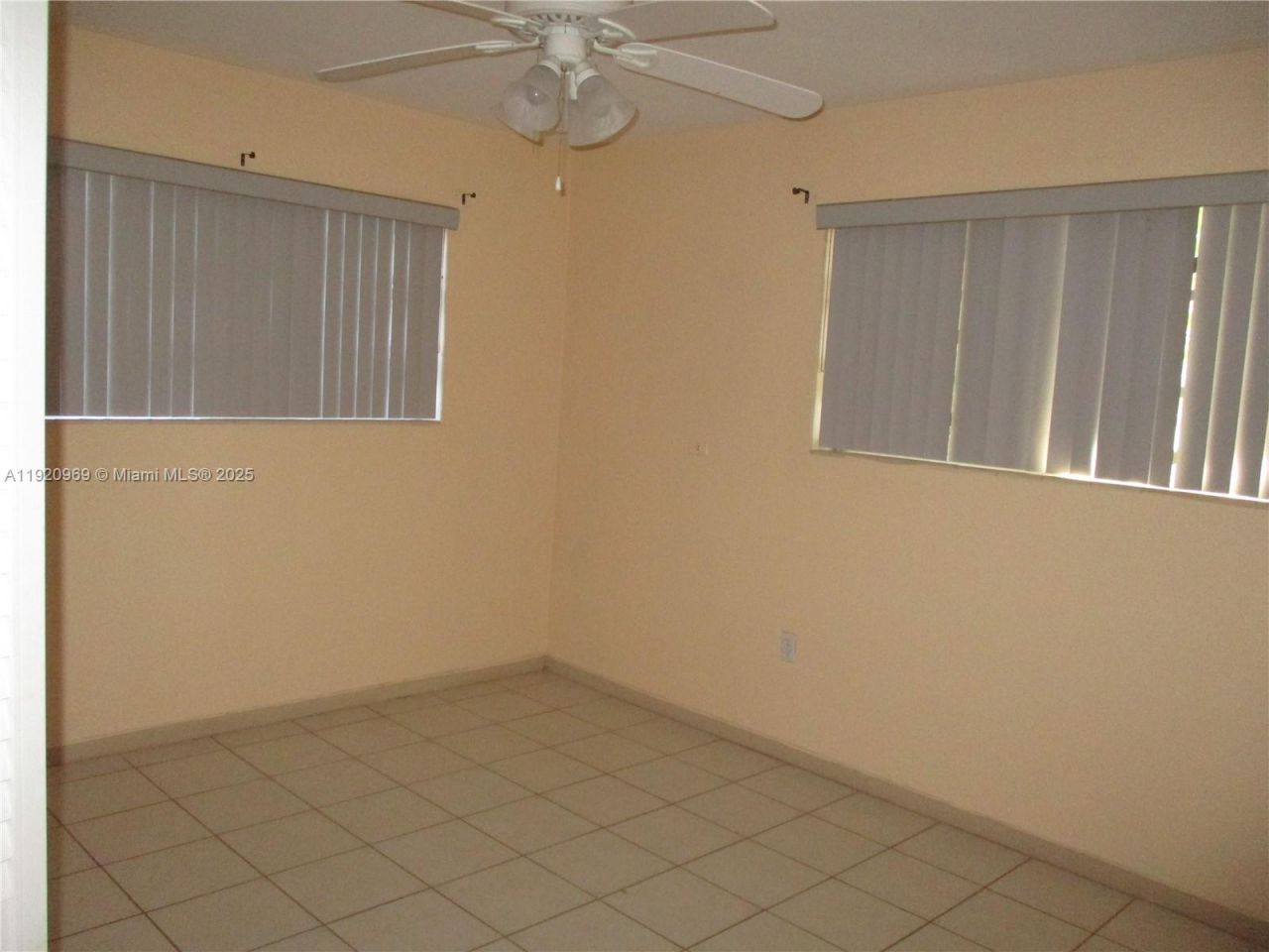 9750 Dominican Dr, Cutler Bay, FL 33189 Photo